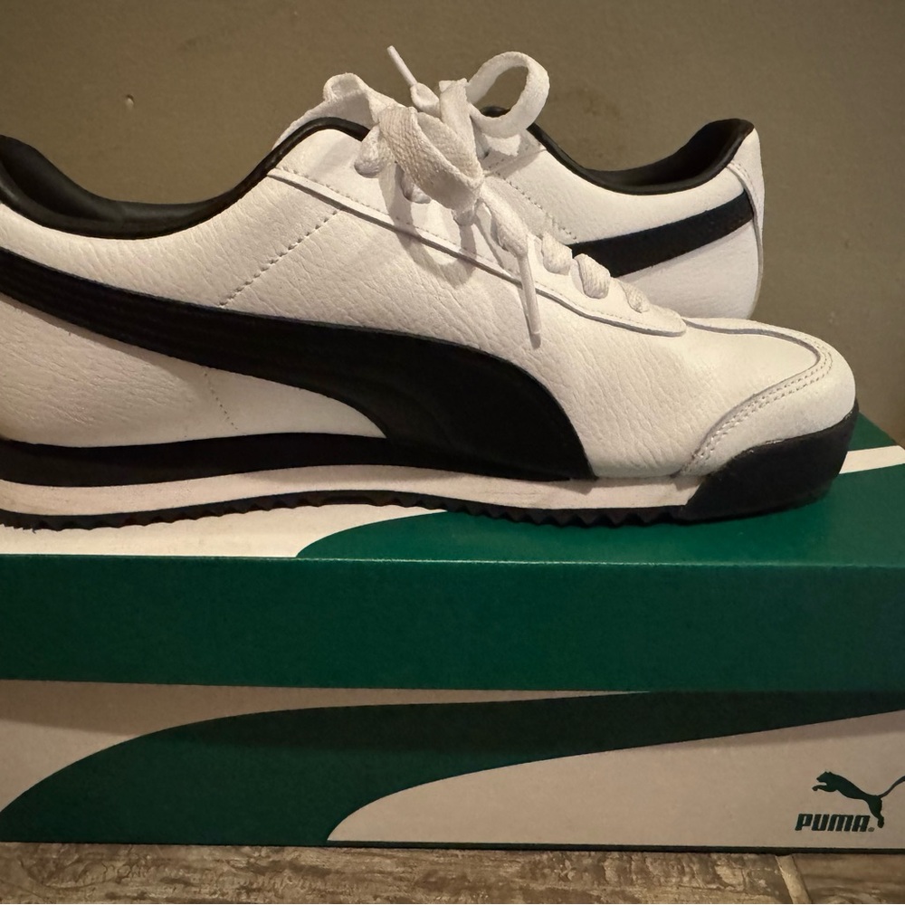 Puma Roma 24 Standard Sneakers